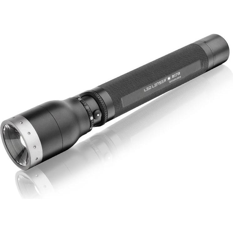 Ledlenser M17r (30cm, 850lm): La Torcia Innovativa