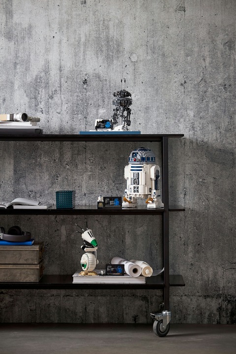 Actual product image LEGO Star Wars R2-D2 (75308) (75308, LEGO Rare Sets, LEGO Star Wars)