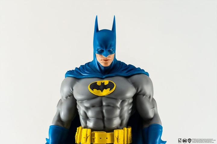 Actual product image Pure Arts Batman PX PVC Statue 1/8 Batman Classic Version 27 cm