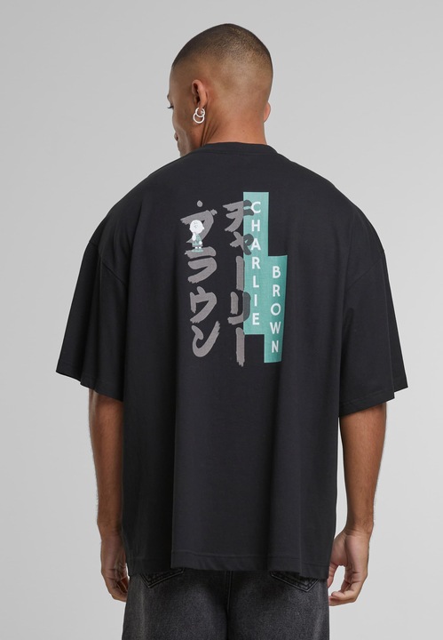 Actual product image Merchcode Peanuts - Charlie Brown Huge Tee - 116243 (XXL)
