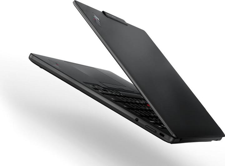 Produktbild Lenovo ThinkPad X13s Gen 1 (13.30", 1000 GB, 32 GB, CH, Snapdragon 8cx Gen 3)