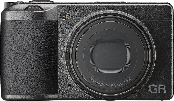 RICOH Gr III (28 mm, 24.24 Mpx, APS-C / DX)