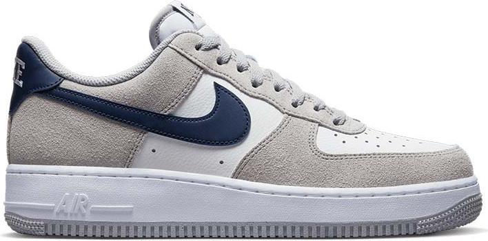 Produktbild Nike Air Force 1 '07 (36)
