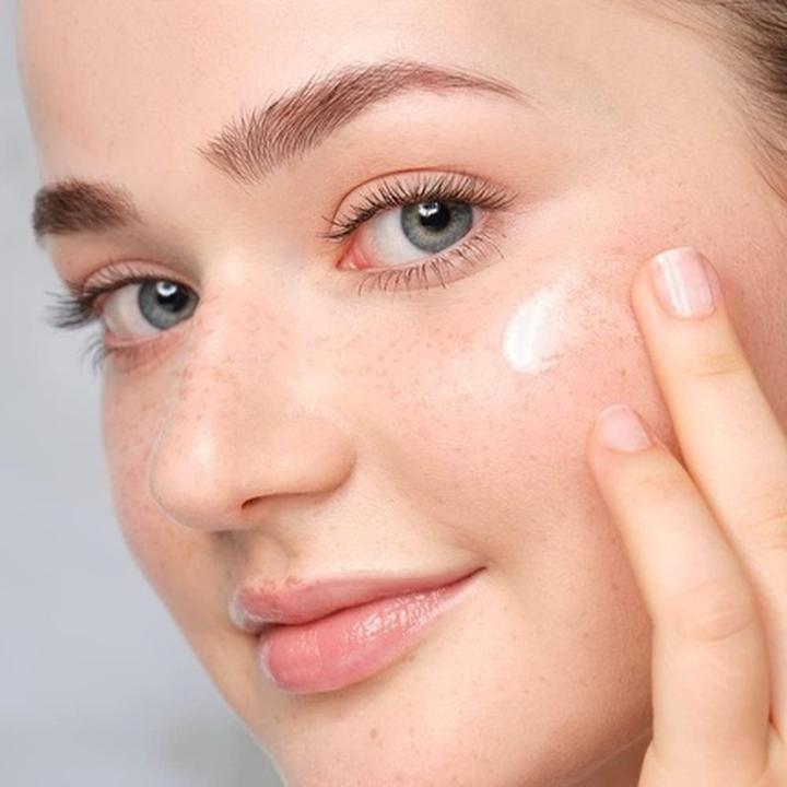 Produktbild Artdeco Skin Yoga Face (30 ml)