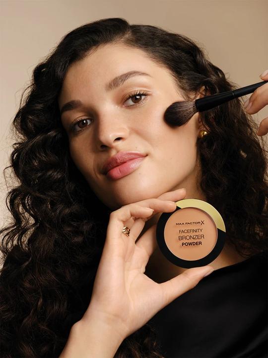 Actual product image Max Factor Facefinity Bronzer Powder (002 Warm Tan, Bronzer, 10 g)