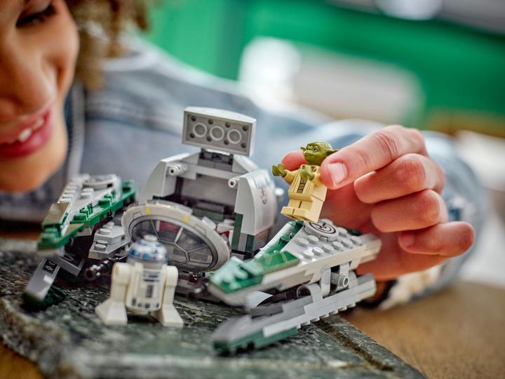 Image du produit LEGO Le Jedi Starfighter de Yoda (75360, LEGO Star Wars)
