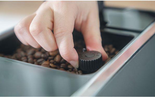 Produktbild Unold Kaffeevollautomat LUCA 28835
