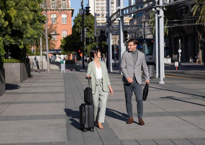 Immagine prodotto HP Renew (14.10", CV, Universale)