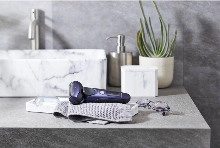 Actual product image Panasonic ES-LT67