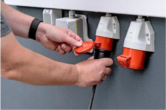 Actual product image Brennenstuhl eMobility Ladekabel Typ 2 Mode 2 16 A 11 kW (11 kW, 16 A, 8 m)