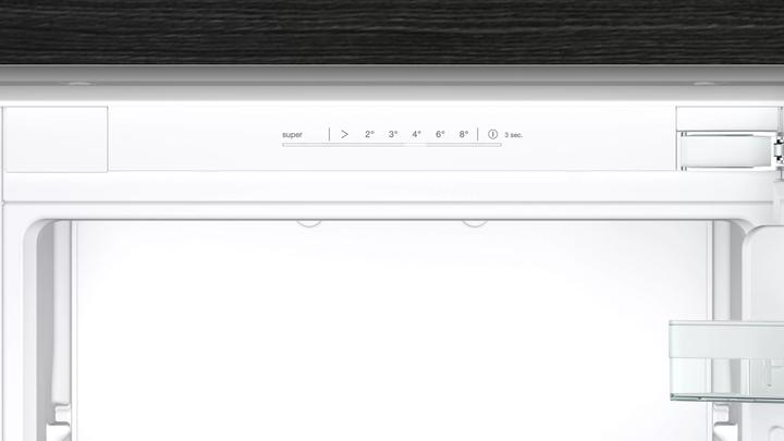 Actual product image Siemens iQ100, built-in fridge-freezer combination with bottom freezer compartment, 177.2 x 54.1 cm, flat (249 l)
