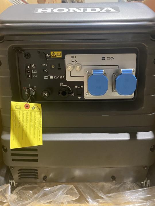 Produktbild Honda EU 30is (2800 W, 13 l)