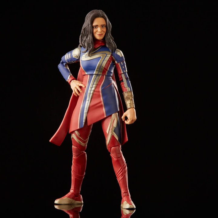 Image du produit Hasbro The Marvels Marvel Legends figurine Ms. Marvel (BAF : Totally Awesome Hulk) 15 cm