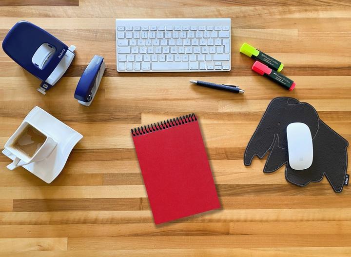 RED JUPITER GLITTER LOOK