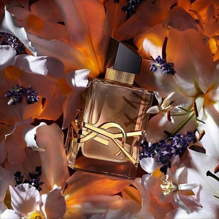 Immagine prodotto Yves Saint Laurent Fiori e fiamme Libre (Eau de parfum, 30 ml)