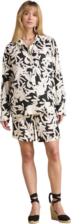 Actual product image Envie de Fraise Set für Schwangerschaft und Stillzeit: Bluse & Shorts mit Blumenprint (46)