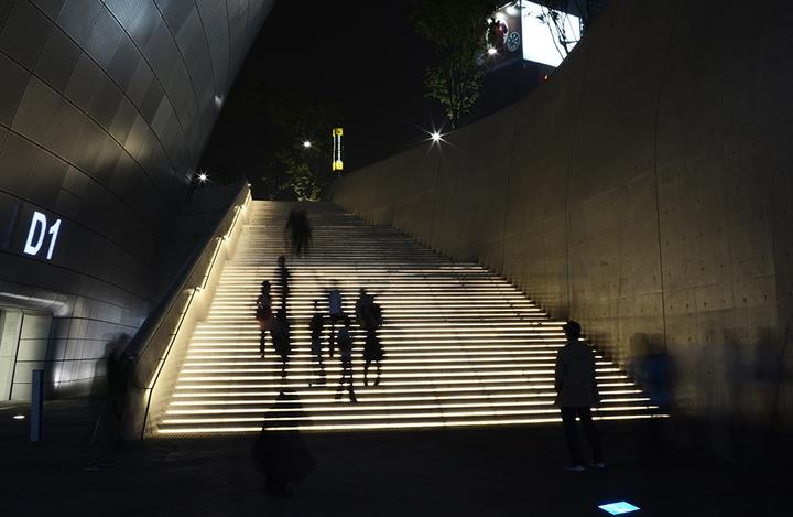 Produktbild Rokinon 35mm F1.4 AS UMC Wide Angle Cine Lens for Sony E-Mount (NEX) (RK35M-E) (Sony E, APS-C / DX)