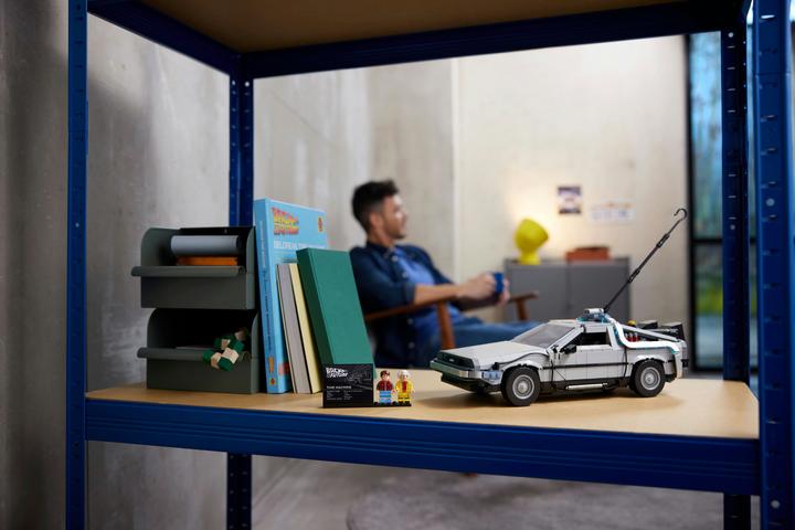 Produktbild LEGO Zeitmaschine aus Zurück in die Zukunft (10300, LEGO Icons, LEGO Seltene Sets)