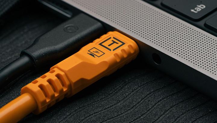 Image du produit Tether Tools TetherPro USB-C Optima 10G gerade orange 1,8m (1.80 m, USB 3.0, USB 3.2 Gen 1, USB 3.2 Gen 2x2)