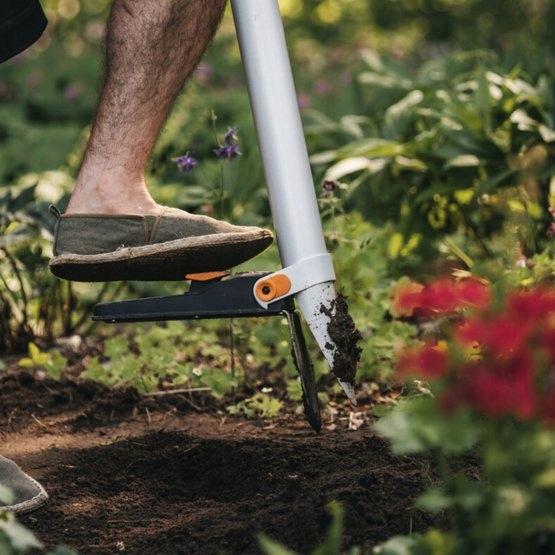 Actual product image Fiskars Xact bulb planting tool
