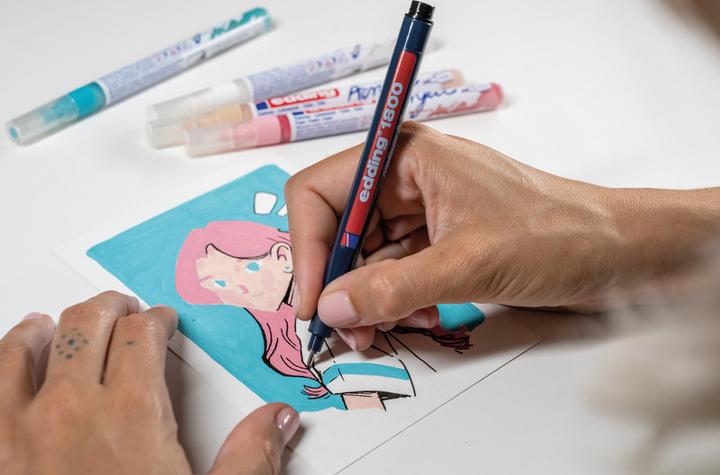 Produktbild Edding Acrylmarkeretui 5ST Manga sortiert (Warmbeige, edel mauve, Verkehrsweiss, Schwarz, opulent türkis, 2 mm, 5 x)
