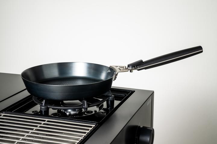 Produktbild Outdoorchef Carbonstahlpfanne Ø 24 cm für Outdoorchef Gasgrills und Seitenkocher