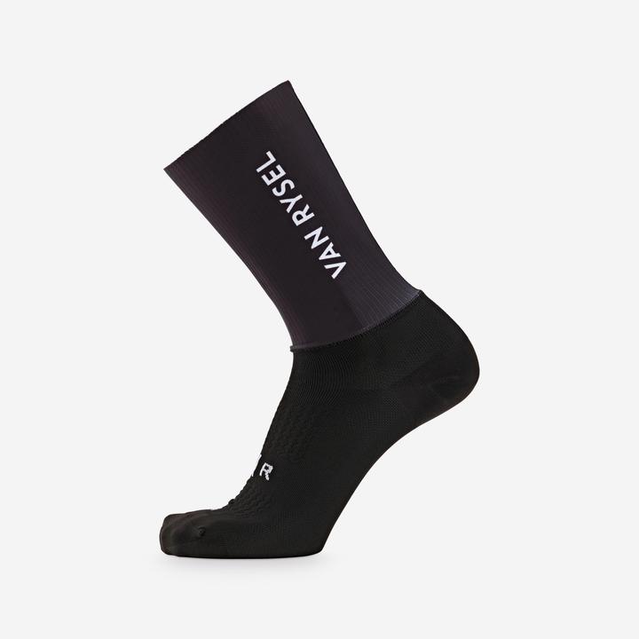 Actual product image Van rysel Fahrradsocken Rennrad RCR-R 900 Aero Schwarz (35 - 38)