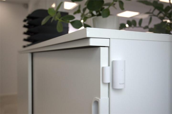 Actual product image Hombli Bluetooth Contact Sensor