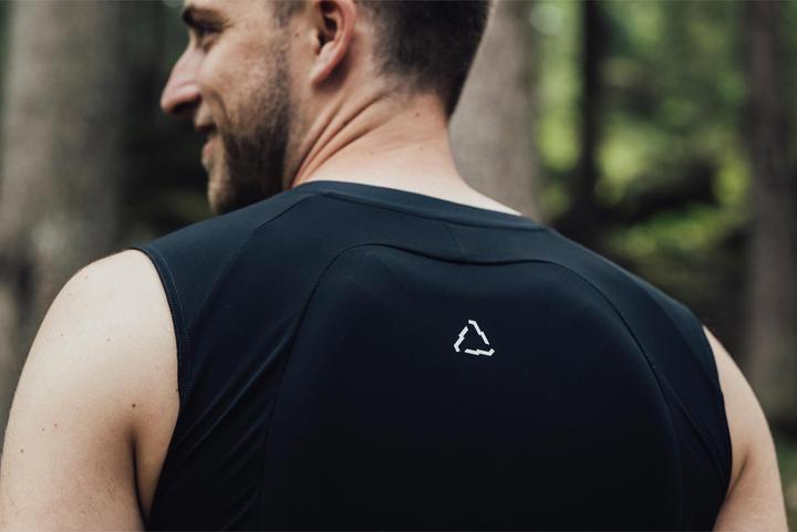 Actual product image ION Protection Wear Vest Amp (L, Chest protector, Back protector, Unique specimen)