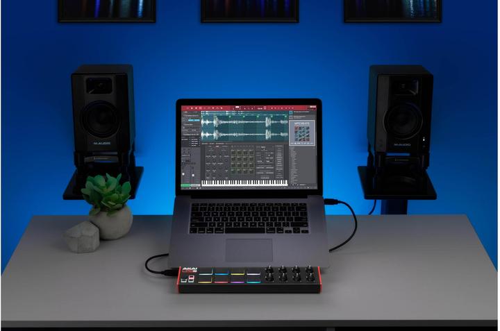 Actual product image Akai Lpd8 Mkii (Controller)