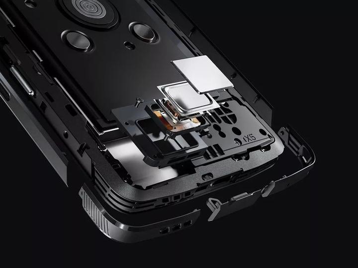 Actual product image Crosscall Stellar X5 5G 128GB black (128 GB, Black, 6.50", 5G)