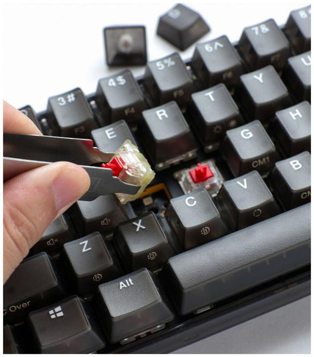 Produktbild Ducky One 3 Aura Black SF Gaming Tastatur, RGB LED - MX-Silent-Red (US) (US, Kabelgebunden)