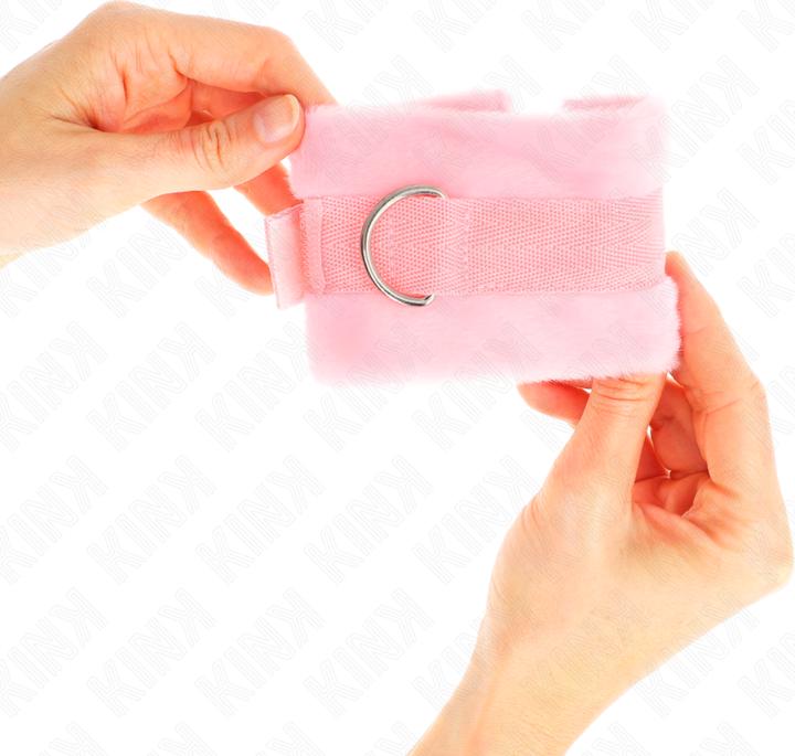 Actual product image Kink Beginner Fur Hand Cuffs Pink 30 X 7 cm