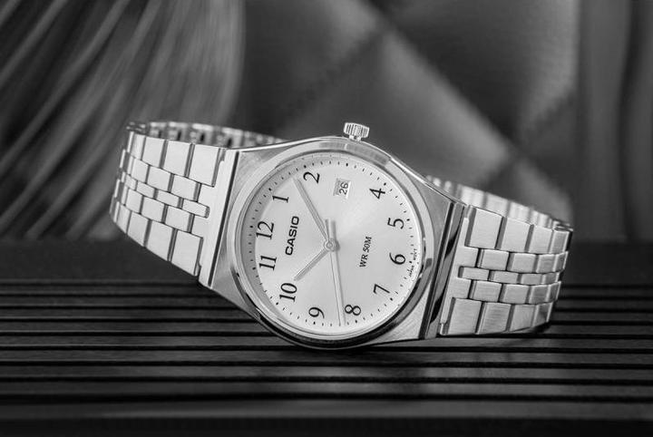 Produktbild Casio A130WE-7A (Analoguhr, 43 mm)