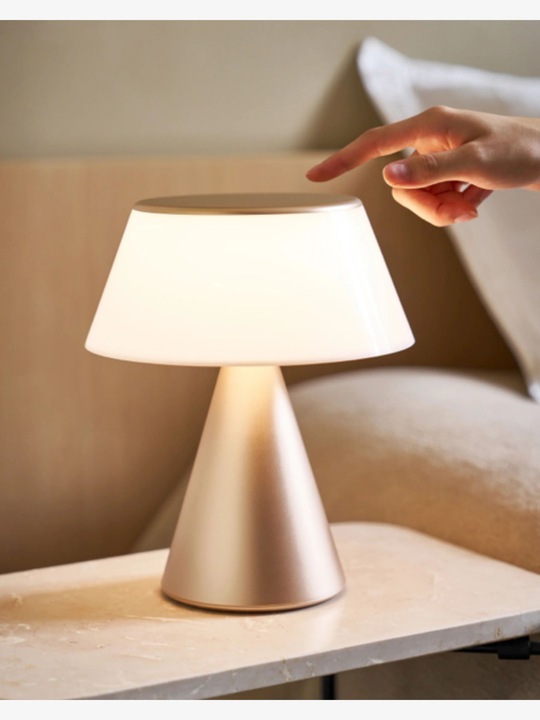 Actual product image Lexon Luma XL (200 lm)