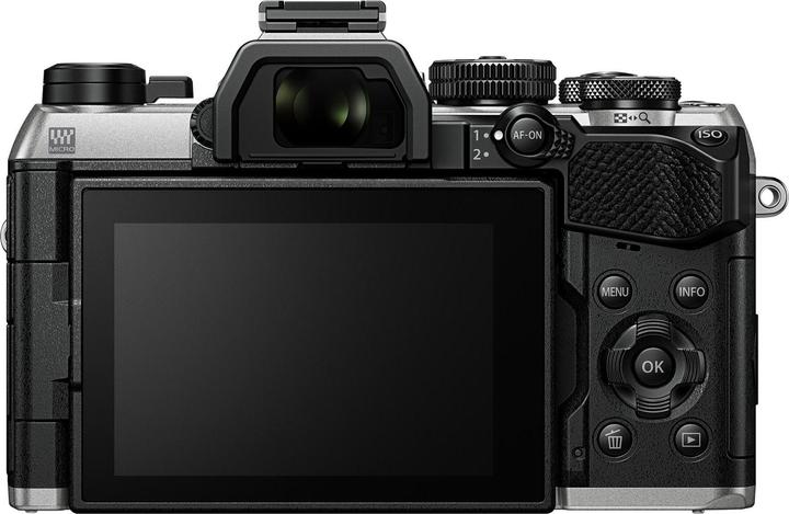 Actual product image OM System OM-5 Mark II BODY SLV (20.40 Mpx, Micro Four Thirds)