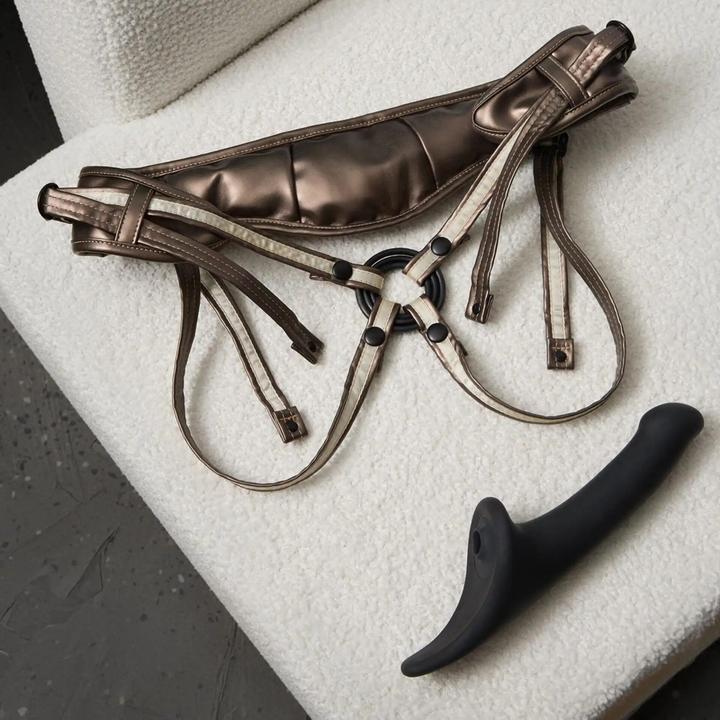 Image du produit Strap-on-me Leatherette Harness Desirous