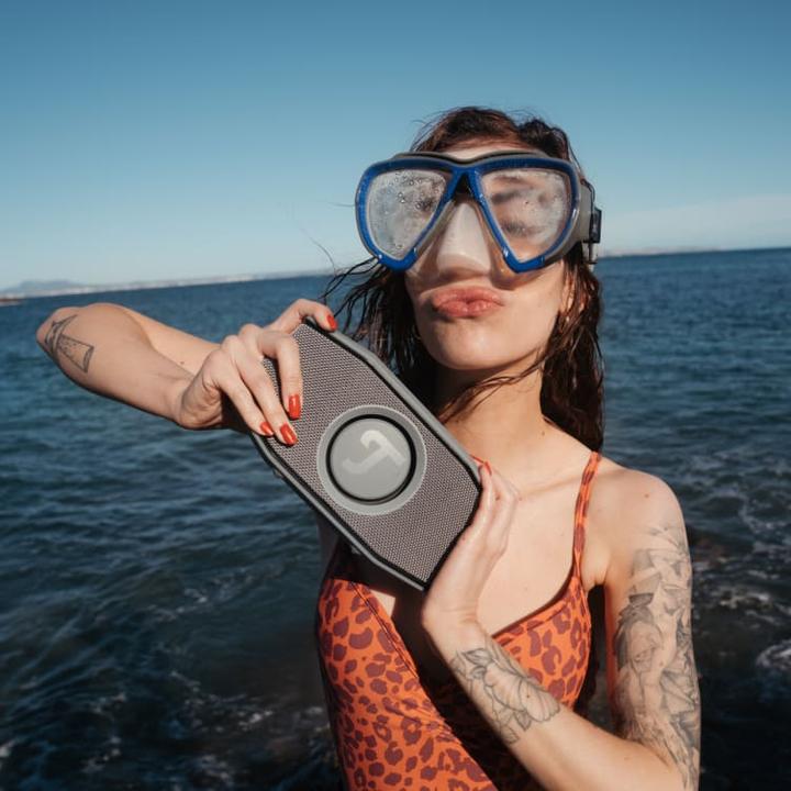 Immagine prodotto Teufel Rockster Go 2 (28 h, Batteria ricaricabile, Porta USB)