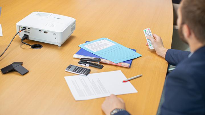 Productafbeelding Philips ProPix 850 videoprojector (Volledige HD, 4000 lm, 1.15 - 1.49:1)