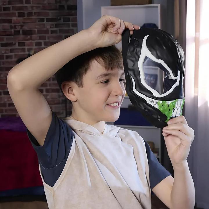 Actual product image Spiderman Spd Venom Versus Feature Mask
