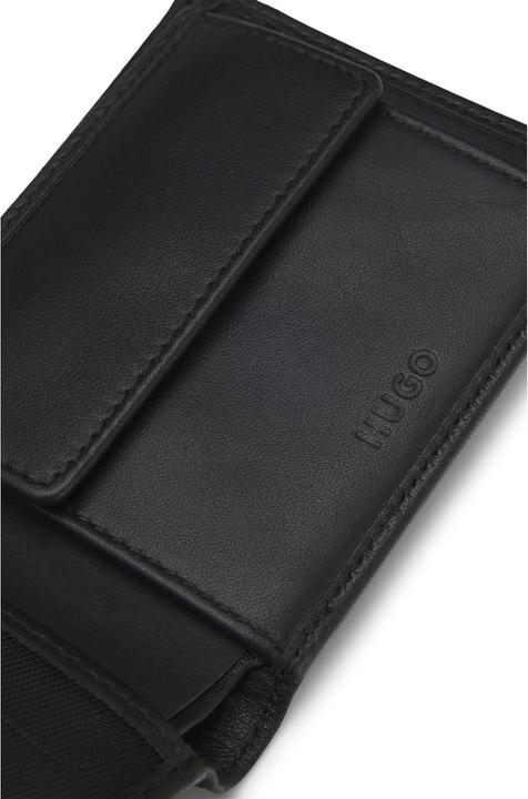 Actual product image HUGO Subway Trifold