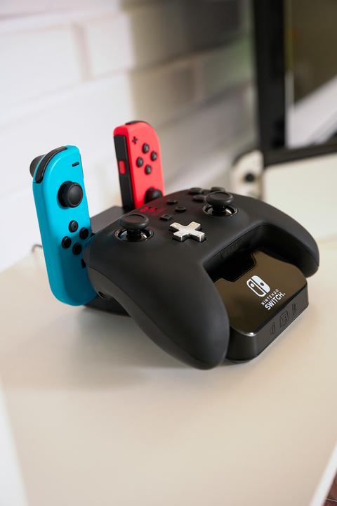 Immagine prodotto PowerA Stazione di ricarica per controller per Nintendo Switch (Switch, Switch OLED)
