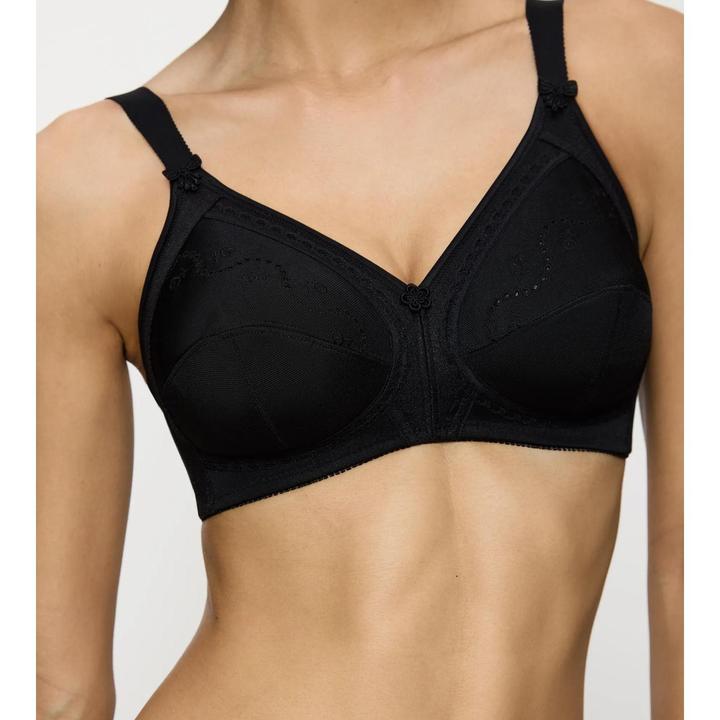 Actual product image Triumph Doreen + Cotton 01 N (Single pack, 95 B)