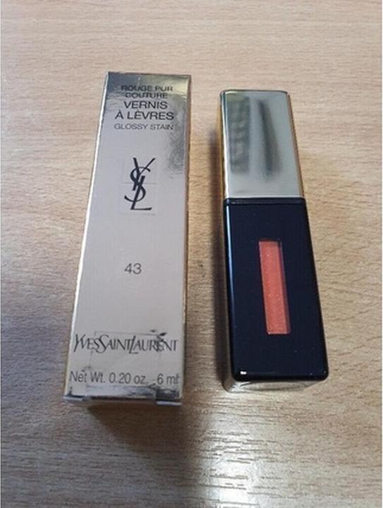 Actual product image Yves Saint Laurent Vernis à Lèvres (43 Rose Folk)