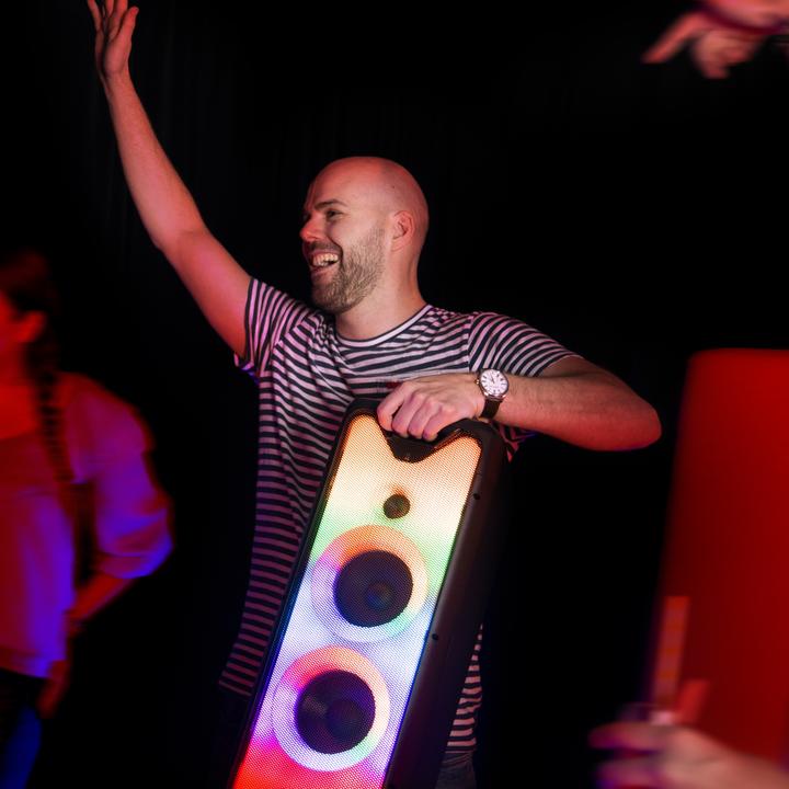 Actual product image Lenco PA-200BK (8 h)