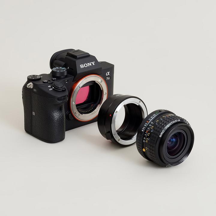 Immagine prodotto Urth Adattatore per obiettivo: compatibile con l'obiettivo Pentax K e il corpo macchina Sony E
