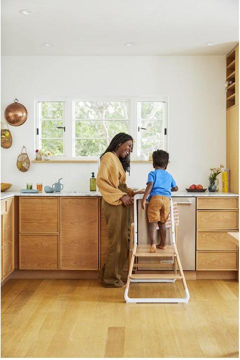 Actual product image Ergobaby evolve learning tower accessories
