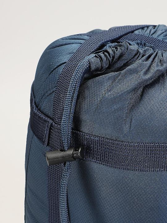 Produktbild Meru Kunstfaserschlafsack Isar 11 35x18cm (210 cm)