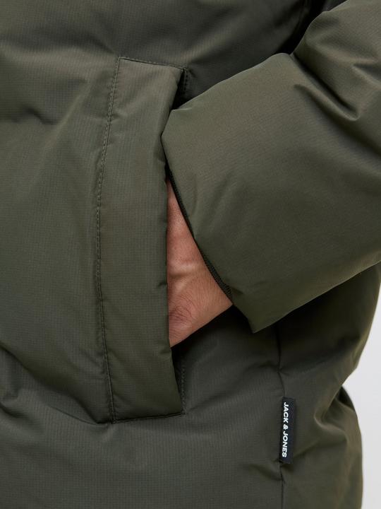 Produktbild Jack & Jones Jjesoho Puffer Hood Sn Pls (4XL)