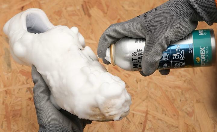 Produktbild Motorex Helmet Care Spray (200 ml, Textilreiniger, Politur)